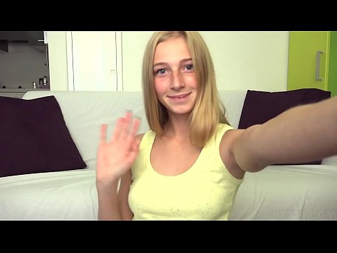 ❤️ Nuair a bhíonn mé leamh déanaim masturbate go leisciúil ar mo phussy bándearg ️❌  Porn na Rúise  ag ga.com-porn-kai.ru